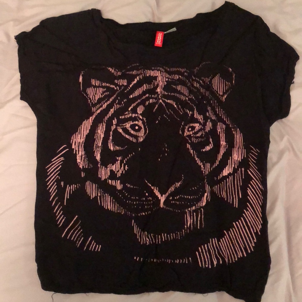 MOVING SALE‼️H&M printed Tshirt